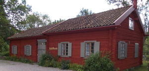 Värmbolsstugan är en historisk byggnad från 1600-talet som idag är en del av Stora Djulö friluftsmuseum och hembygdsgård i Katrineholm. Den ursprungliga gården låg tidigare i Värmbol men flyttades till Djulö i början av 1960-talet för att bevaras.